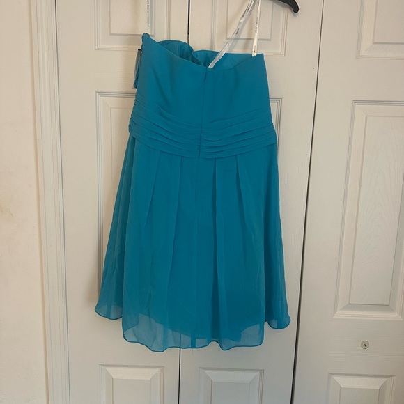 David’s Bridal Chic Strapless Crinkle Chiffon Dress - Picture 4 of 4